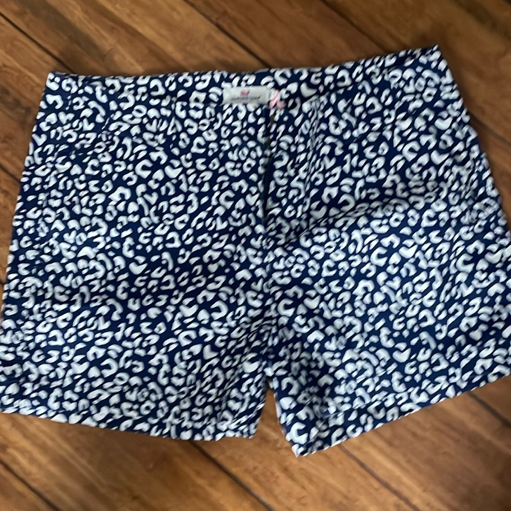 NWT Vineyard Vine Shorts